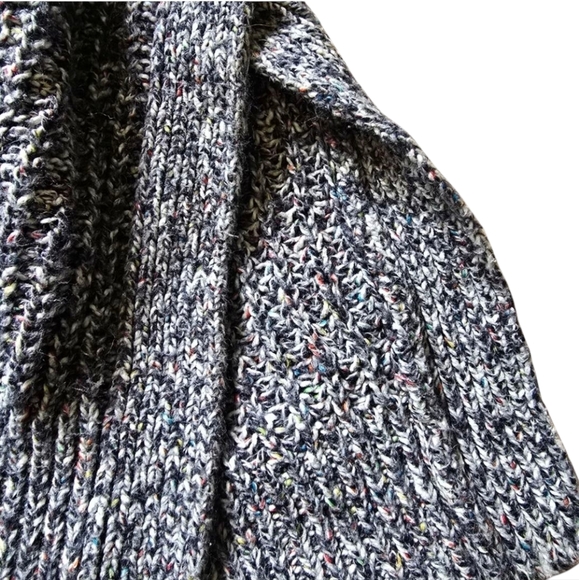 #185 Aerie Knit Sweater - Picture 4 of 7